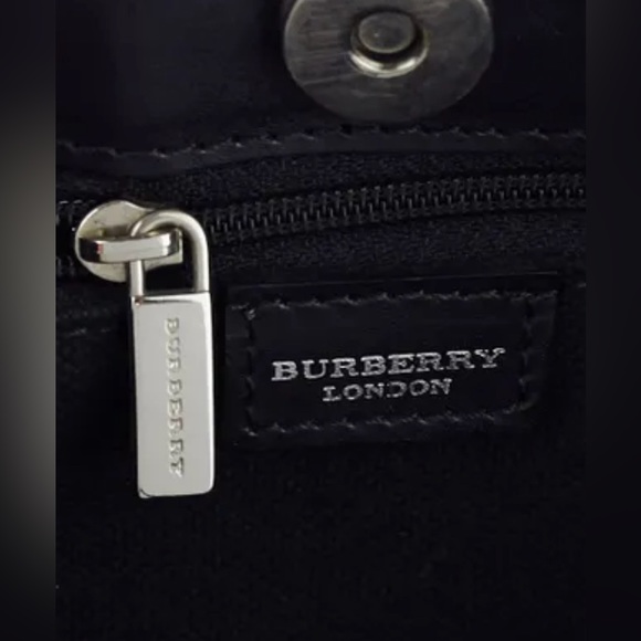 BURBERRY Nova Check Coated Canvas Small/Medium Tote Bag 100% Authentic - Picture 7 of 10